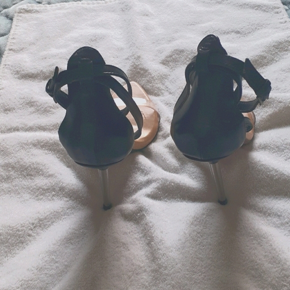 Shoes - Picture 5 of 7